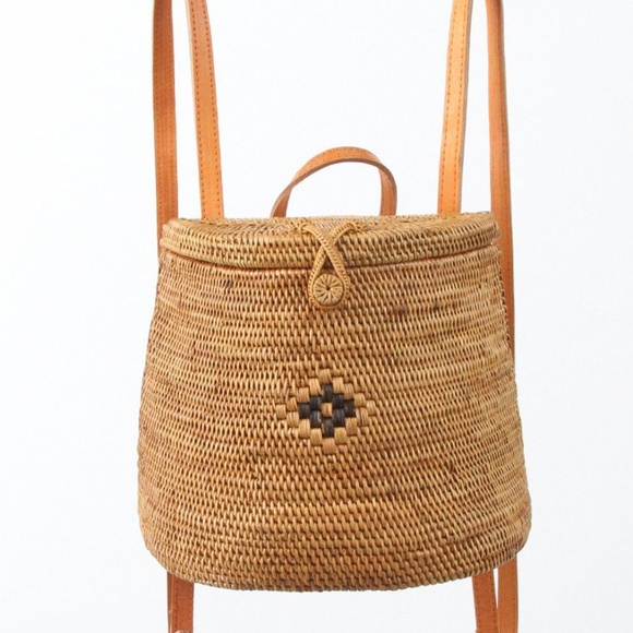 Handbags - Bali straw wicker handmade rattan backpack